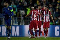 قمة بين أتلتيكو مدريد وإشبيلية والأندية الكبرى منتشية