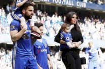 زوجة فابريغاس تسخر من 