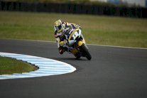 لوثي يشعل الصراع على لقب موتو 2 في جائزة أستراليا الكبرى