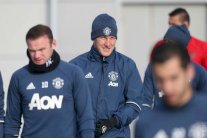 شفاينشتايغر يعود إلى تدريبات الفريق الأول في مان يونايتد