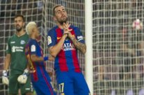 انتدبه برشلونة بعد عناءٍ ... ولا يزال يبحث عن هدفه الأول!