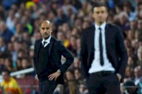 مدرب برشلونة يهب لنجدة صديقه