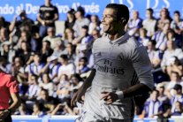 هاتريك رونالدو يبقي ريال مدريد متصدراً وفوز صعب لبرشلونة