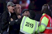 شغب الجماهير في مباراة وست هام وتشيلسي 