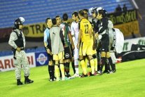 إلغاء مباراة في الأوروغواي بسبب إطلاق الجماهير أعيرة نارية