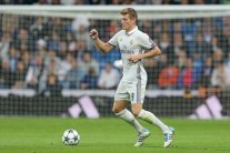 كروس يتعرض لكسر في قدمه ويبتعد لأسابيع عن الملاعب