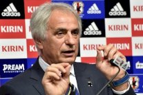 مدرب اليابان يحذر لاعبيه من السعودية