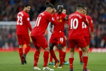 ليفربول يعتلي الصدارة وتعادل أرسنال وتوتنهام وفوز اليونايتد