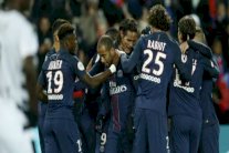 كاين يلحق الخسارة الأولى بنيس وسان جرمان يقلص الفارق