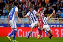 سوسييداد يصدم أتلتيكو بركلتي جزاء في الليغا