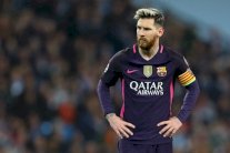 ميسي يتبادل الشتائم مع لاعبي السيتي في نفق ملعب الاتحاد