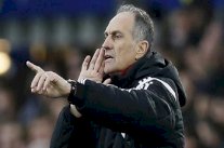 انتر ميلان يستقر على خليفة دي بور