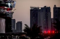 دبي تزف الفائزين بسباق ريد بول العالمي للغطس على المرتفعات