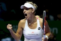 لا تغيير في نادي العشرين الأوليات في تصنيف المحترفات