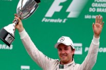 الفوز بجائزة البرازيل الكبرى يتوج روزبرغ لأول مرة في مسيرته