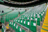 الدوري الإنكليزي سيناقش اقتراح إنشاء مناطق وقوف آمنة