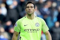 تصريحات برافو عن برشلونة تثير غضب جماهير مانشستر سيتي