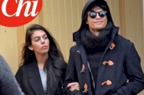 بعد اتهامه بالمثلية الجنسية..رونالدو يواعد عارضة أزياء جديدة 