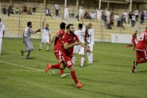 المحرق يحول تأخره أمام النجمة إلى فوز ثمين وينتزع الصدارة