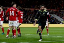 تشلسي ينتزع صدارة الدوري الإنكليزي