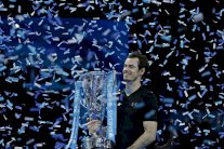 موراي يحرز بطولة الماسترز وينهي العام في المركز الأول