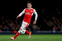 غياب ظهير أرسنال بيليرين لمدة شهر عن الملاعب