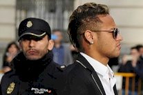 نيمار رداً على طلب سجنه : سأقف مجدداً بفضل الرب الذي ينير دربي