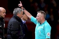 مورينيو اضطر لدفع 191 الف باوند بسبب احتجاجه على حكام المباريات!