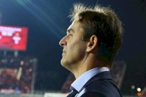 مدرب إسبانيا يصوت لصالح ميسي على حساب رونالدو