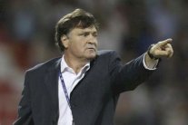 كاماتشو مدرباً لمنتخب الغابون خلفاً لجورج كوستا