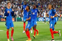 فرنسا تستضيف إسبانيا ودياً في مارس المقبل