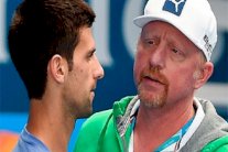 بيكر ينتقد ديوكوفيتش عقب انفصالهما