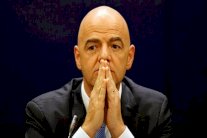 إنفانتينو سيحضر مراسم جنازة اللاعبين البرازيليين