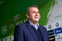 فولفسبورغ يقيل مديره الرياضي كلاوس الوفس