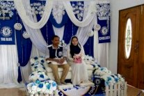 عريس ماليزي يزين حفل زفافه بألوان نادي تشيلسي