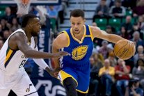 غولدن ستايت يواصل تحليقه وسان انطونيو يفشل في معادلته