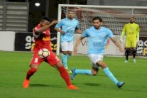 المحرق يجتاز الحد ويقبض على صدارة الدوري البحريني