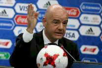 إنفانتينو يعتبر تجربة تقنية الفيديو في مونديال الأندية 