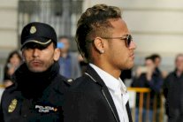 القضاء يوافق على الاتفاق بين برشلونة ومصلحة الضرائب