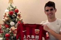 خمس صفقات كبرى لأندية كرة القدم الصينية