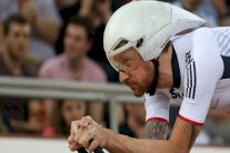 الدراج البريطاني برادلي ويغينز يعلن اعتزاله