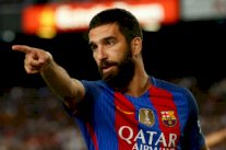 الإغراءات الصينية قد تُجبر برشلونة على بيع نجمه التركي