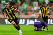 الاتحاد يهزم الأهلي ويلاقي النصر في نهائي كأس ولي العهد