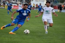 الجوية يهزم النفط ويحرمه من الانفراد بصدارة الدوري العراقي