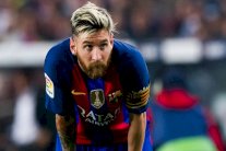 برشلونة أمام تحد تجديد عقود 5 أسماء كبيرة في عام 2017