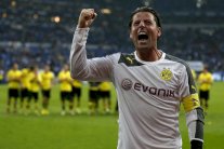 دورتموند يمدد عقد الحارس المخضرم فايدنفلر