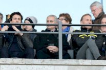 هل بدأ مورينيو مشواره مع اليونايتد بمراقبة بعض اللاعبين؟!