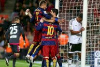 هزيمة فالنسيا المذلة ضد برشلونة تعيد ذكريات سيئة للخفافيش