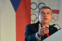 باخ يزور لوس أنجليس المرشحة لاستضافة أولمبياد 2024