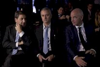 مورينيو ونجوم آخرون يدعمون ترشيح اينفانتينو لرئاسة الفيفا